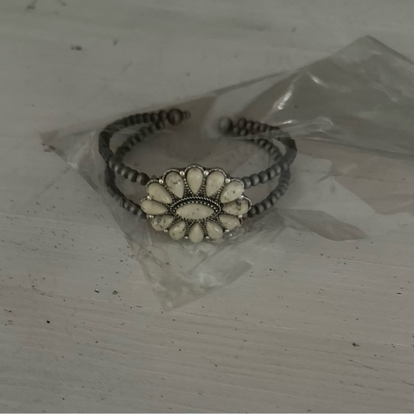 NWT Bohemian Cuff Bracelet - Picture 6 of 8